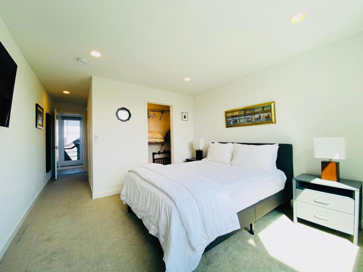 Modern Ballard Townhouse - 92 Walkscore & Rooftop! Seattle Bagian luar foto